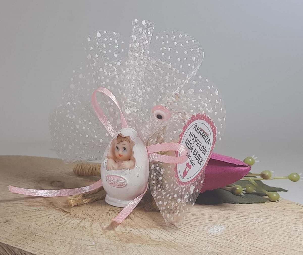 Yumurta İçinde Duran Bebek Hüner Hediyelik