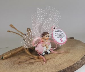 Biberon Şeklinde Arabalı Kız Bebek Şekeri Biblo