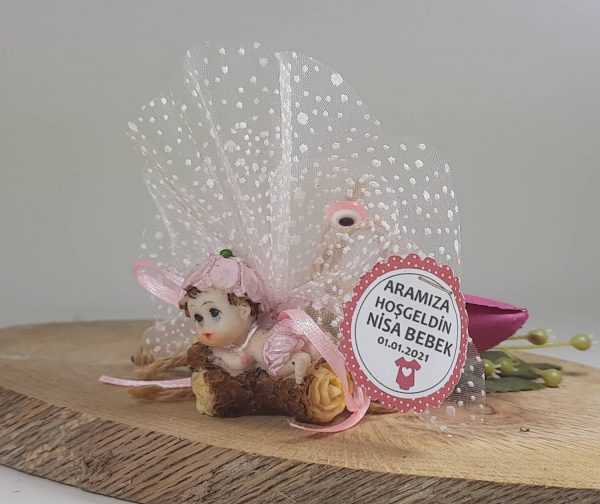 Survivor Ağaçlı Pembe Renkli Bebek Şekeri Biblolu